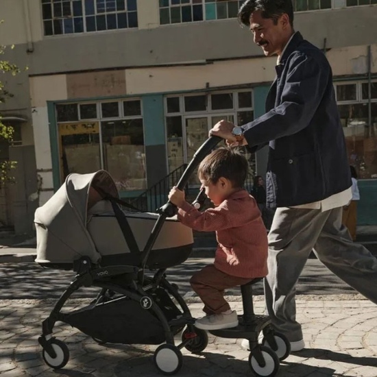Коляска 2 в 1 Stokke YoYo³ Bassinet Taupe чёрная рама - 7