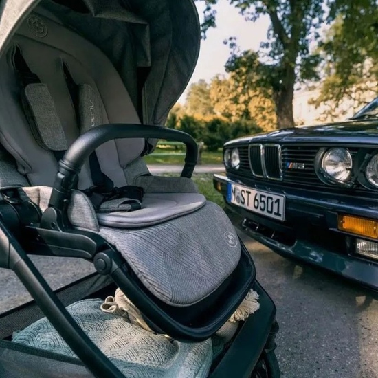 Коляска прогулочная Nuna Triv next BMW - 15